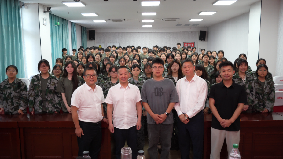优秀学子杨鹏鹏